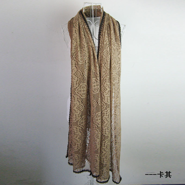 Hemming hollow plain scarves