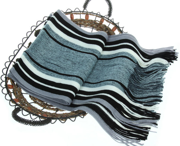 Striped mens scarf