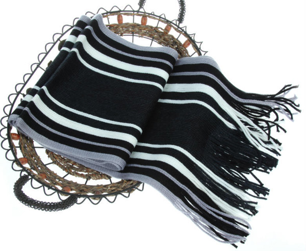 Striped mens scarf