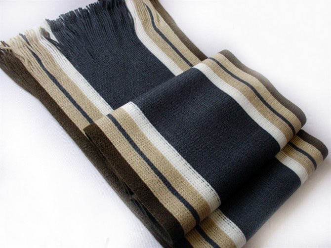 Mens cashmere scarf