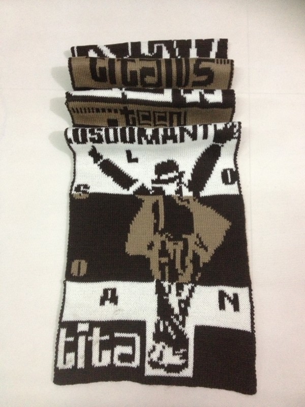 Fashion pattern scarf