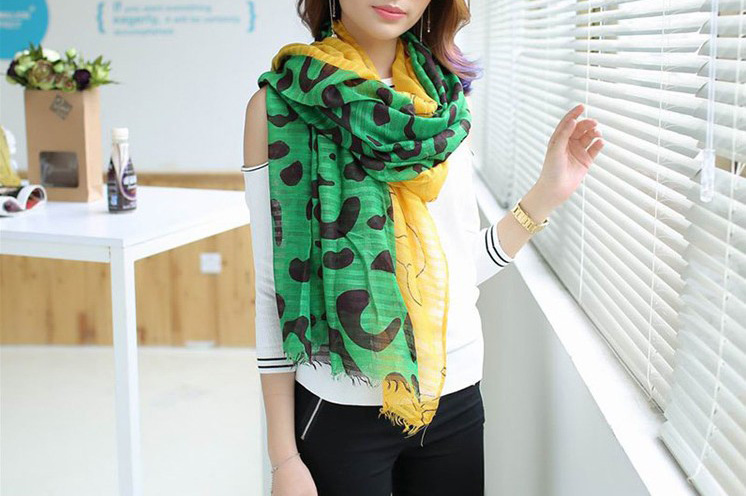 Camouflage women scarf 