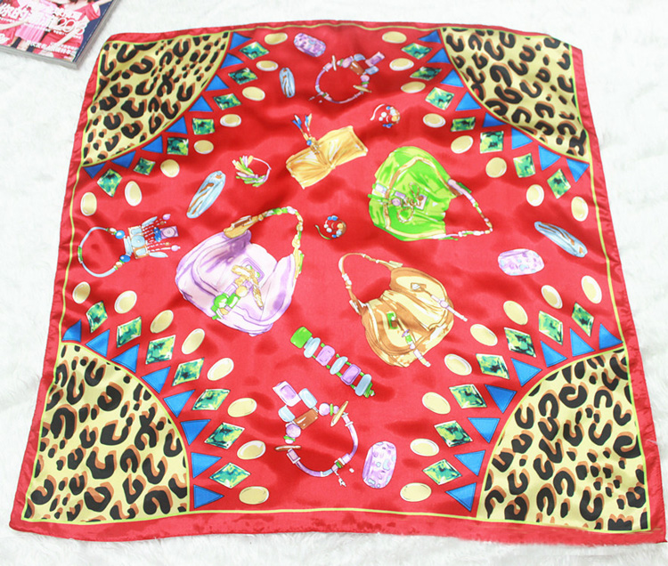 Fashionable women silk scarves