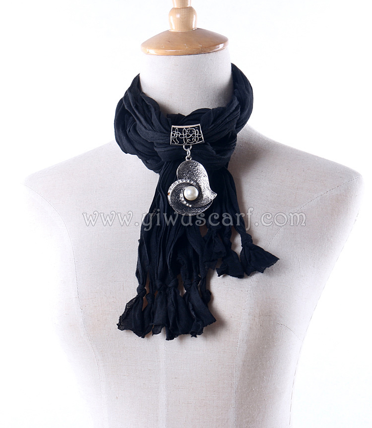 Wholesale women pendant scarf