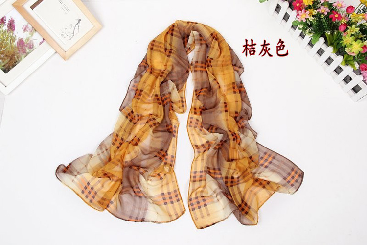 Hot fashion plaid printed scarves