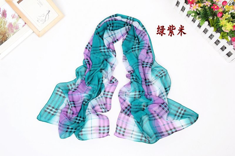 Hot fashion plaid printed scarves