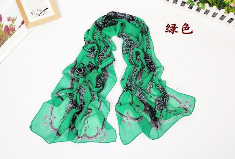 Classical chariot printed scarves wholesale