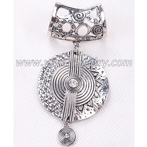 Circular pattern alloy pendant for scarf 