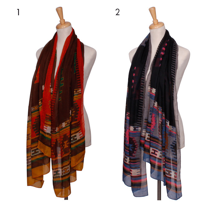Geometric patterns striped scarf 