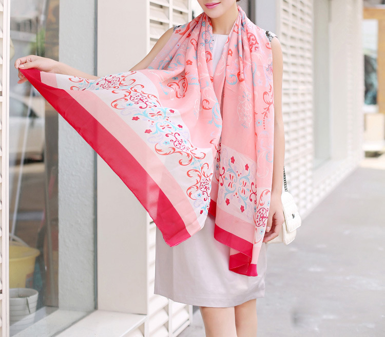 Scarf styles for women