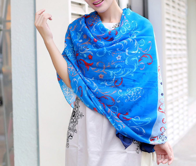 Scarf styles for women