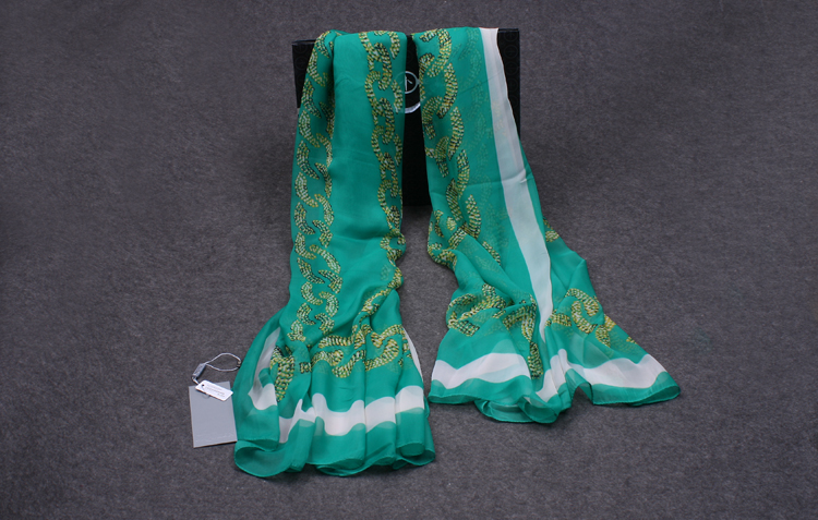 Wholesale fashion women silk scarf