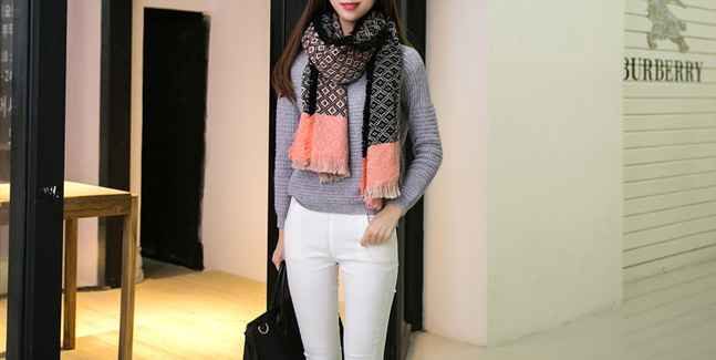 Wholesale wool fringed scarf