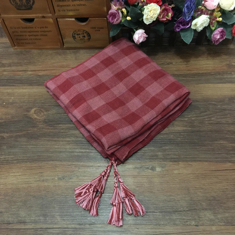 Wholesale fashion knitted scarf with fringe