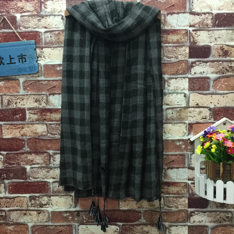 Wholesale fashion knitted scarf with fringe