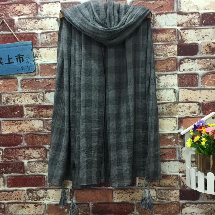 Wholesale fashion knitted scarf with fringe
