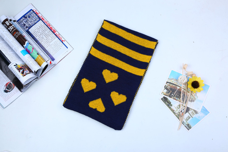 Wool scarf for kids
