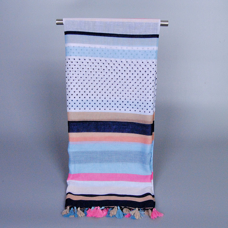 Geometric viscose fabric scarf wholesale