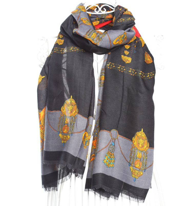Fringed cotton scarf for women