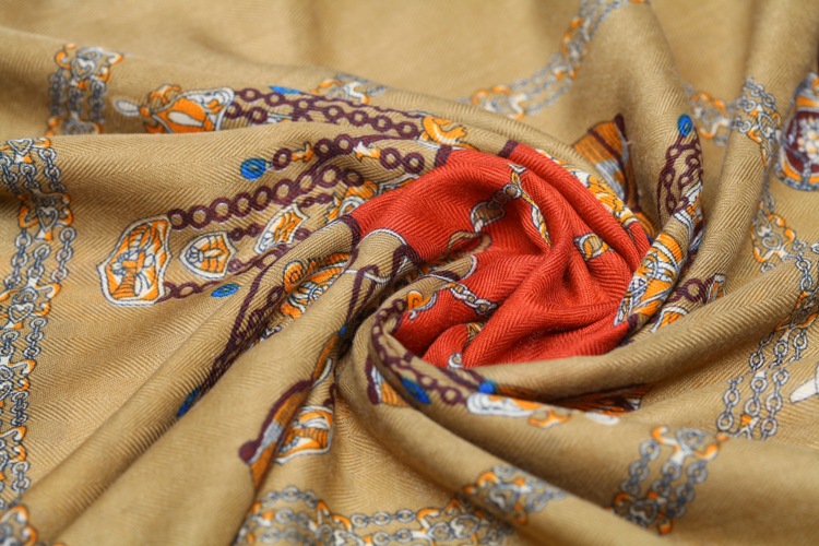 Fringed cotton scarf for women