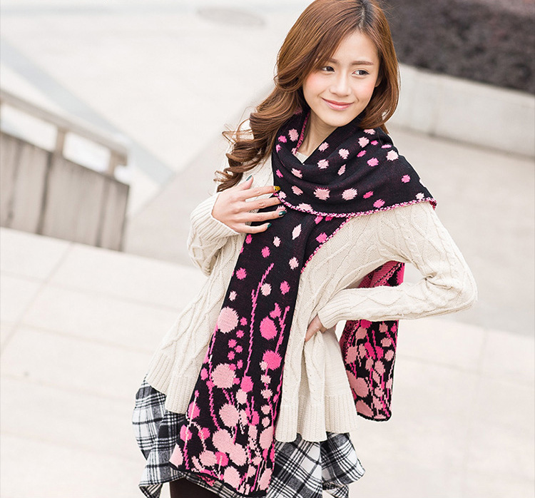 Wool scarves for women