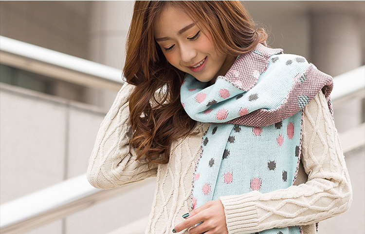 Wool scarves for women