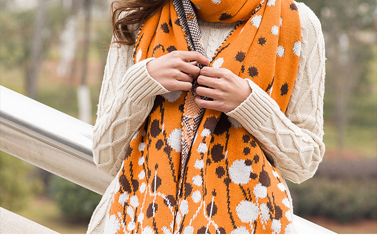 Wool scarves for women