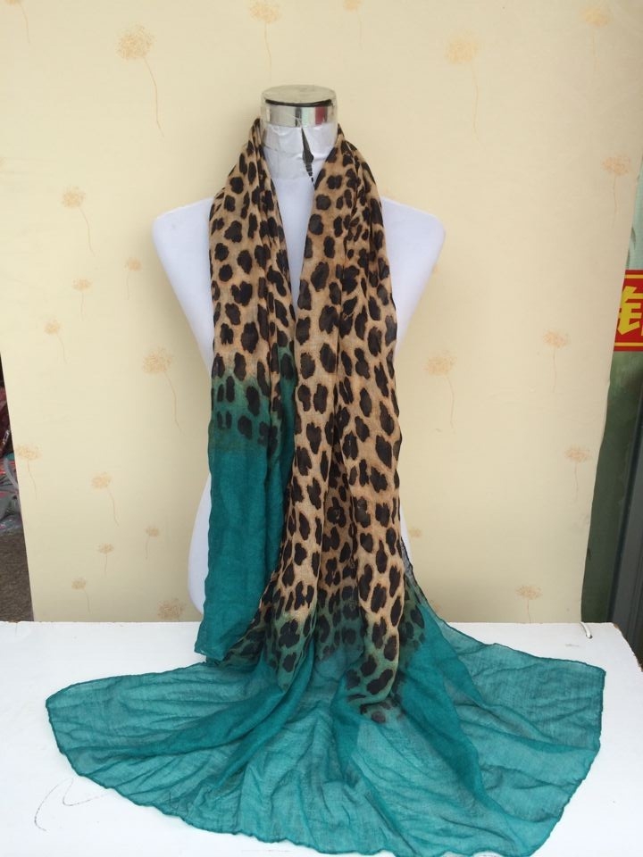 Leopard scarf fashion