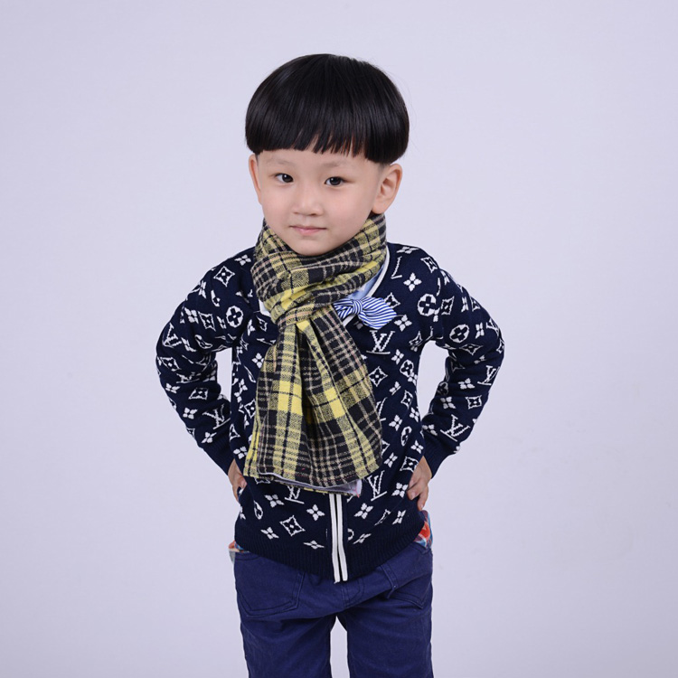 Plaid scarf for children
