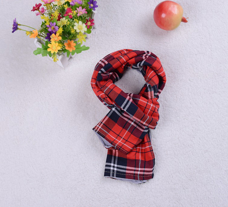 Plaid scarf for children