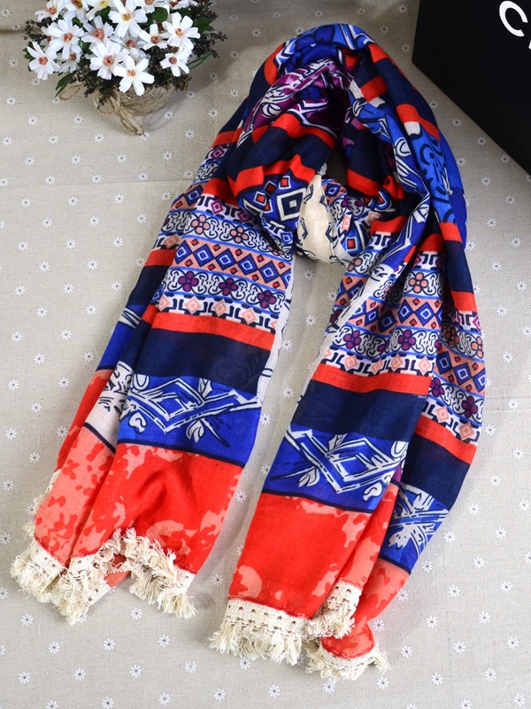 Cotton scarves with tassels