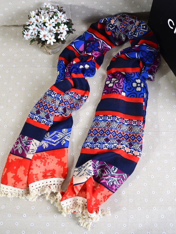 Cotton scarves with tassels