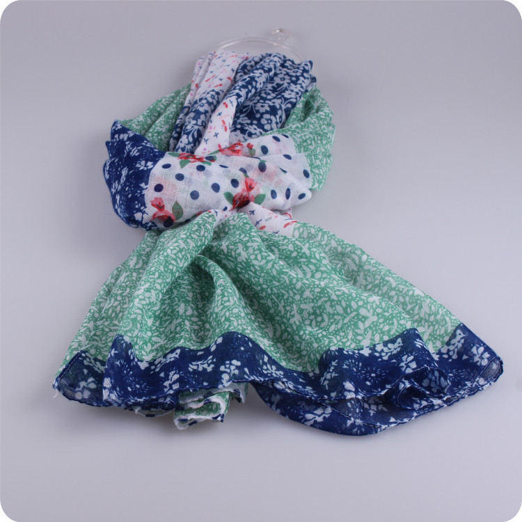 Wholesale women graffiti scarf
