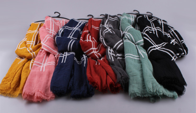 Wholesale plaid cotton scarf