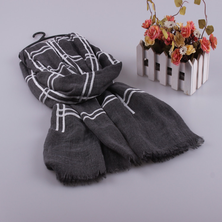 Wholesale plaid cotton scarf