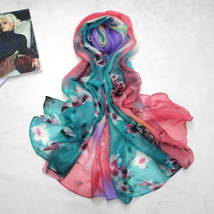 Fashionable women silk scarves wholesale