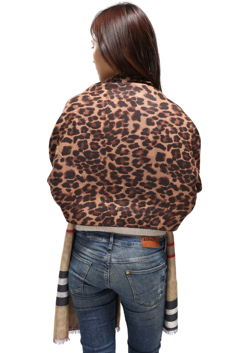 Wholesale cashmere leopard scarf
