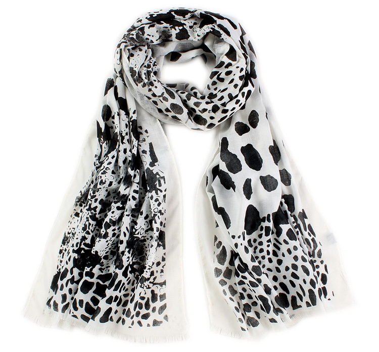 Wholesale polyester leopard scarf
