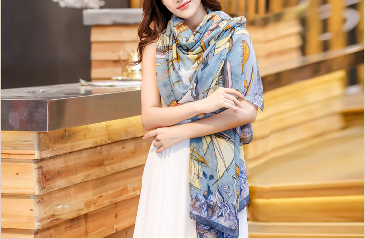 Classic polyester scarf for women