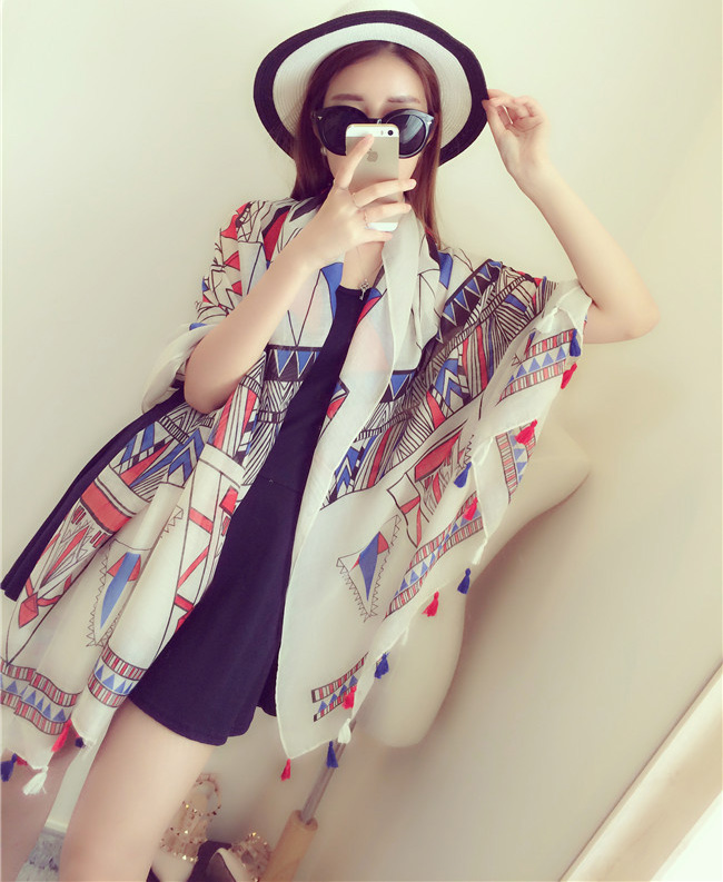 Wholesale fringed geometric scarf