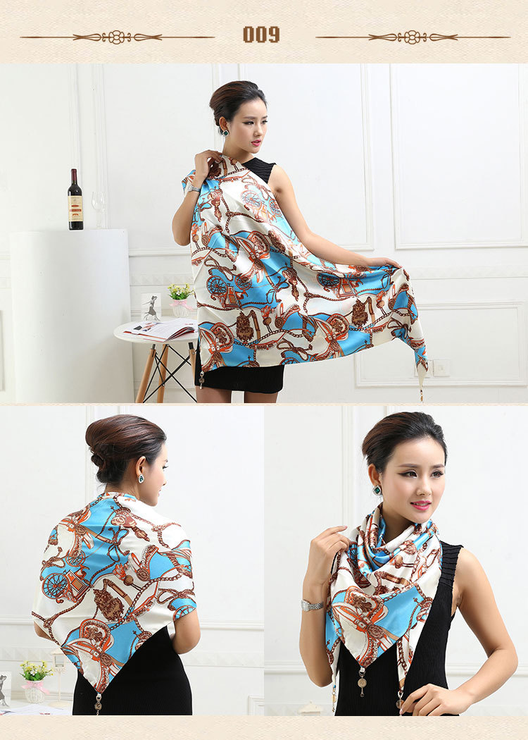 Wholesale triangle silk scarf