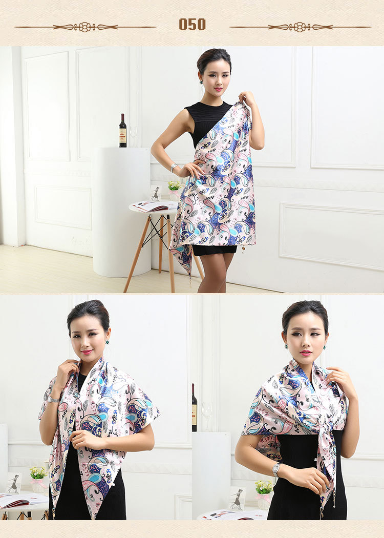 Wholesale triangle silk women scarf