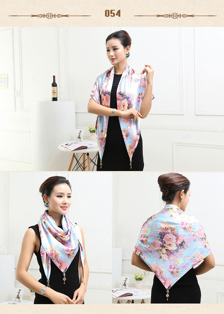 Wholesale triangle silk women scarf