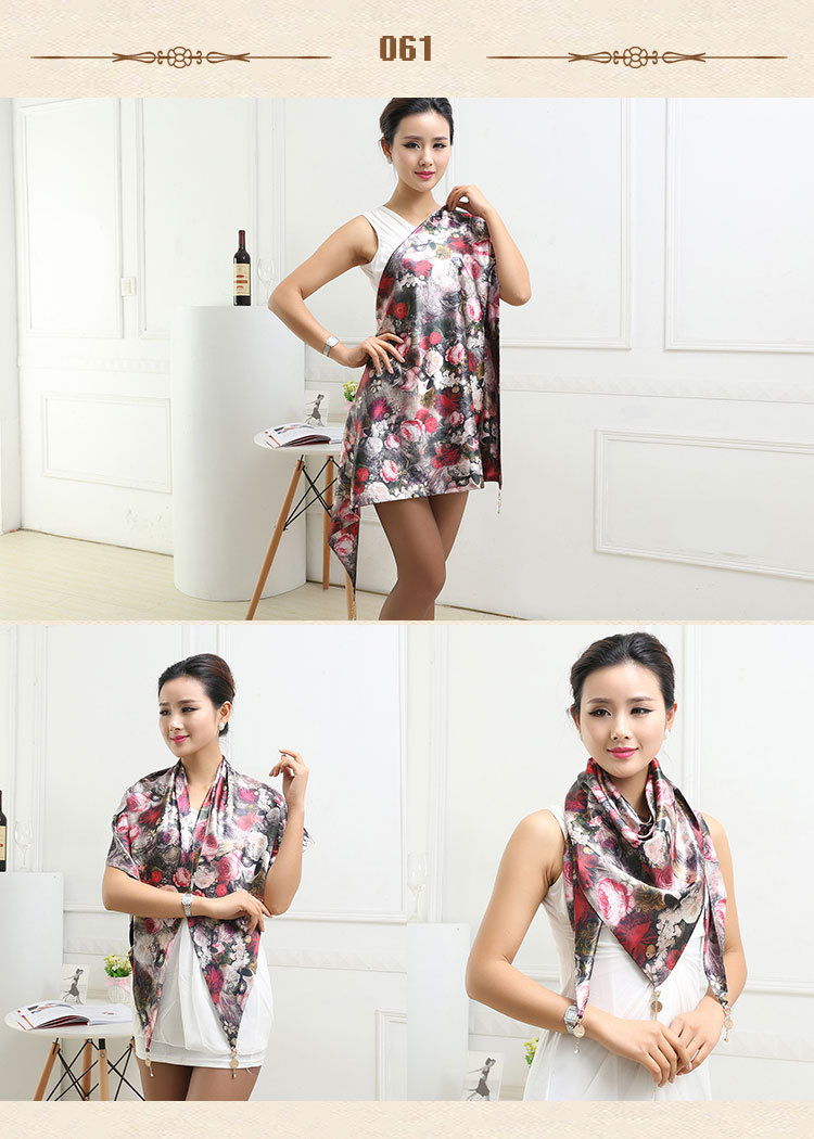 Wholesale triangle silk women scarf