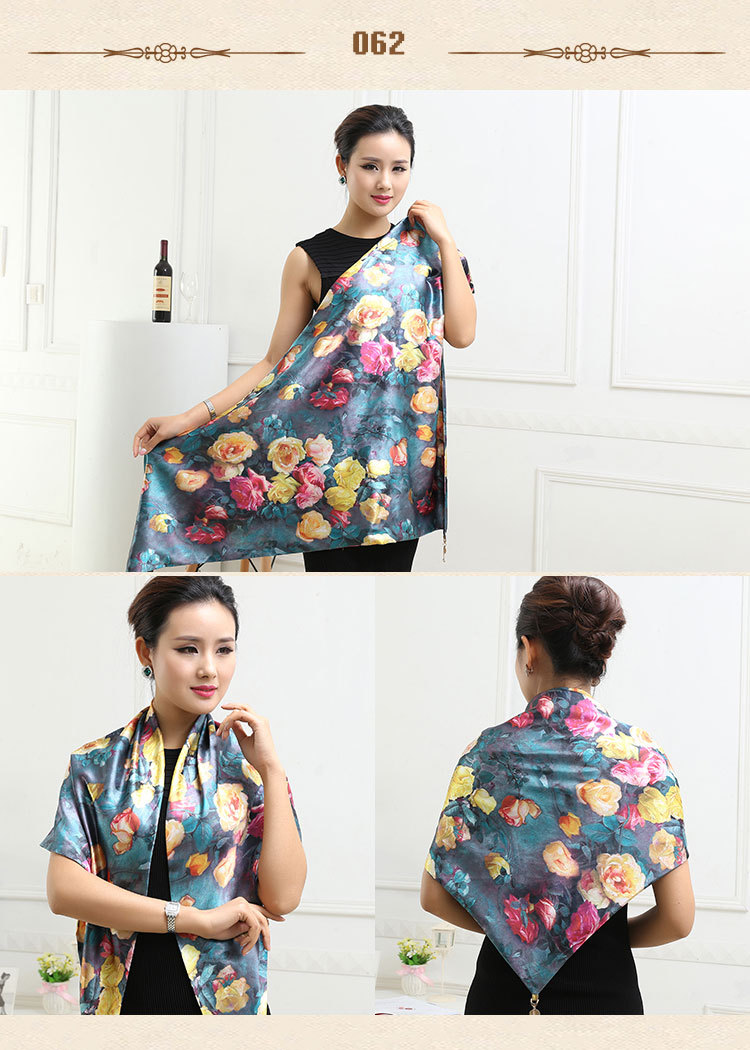 Wholesale triangle silk women scarf