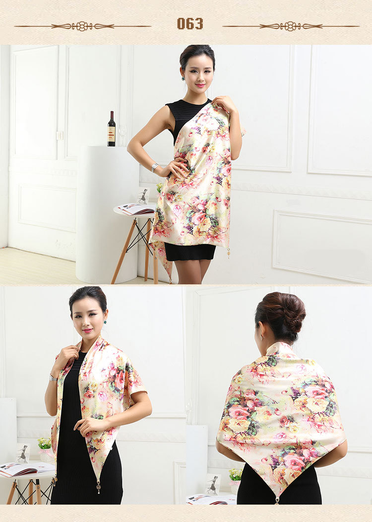 Wholesale triangle silk women scarf