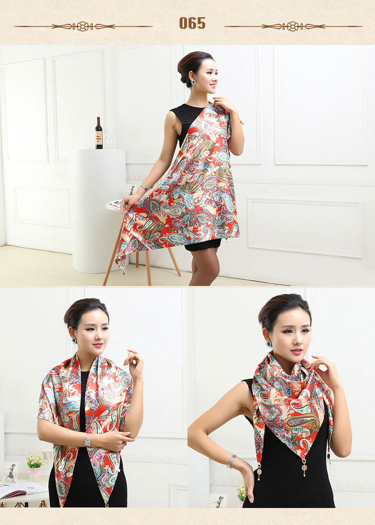 Wholesale triangle silk women scarf