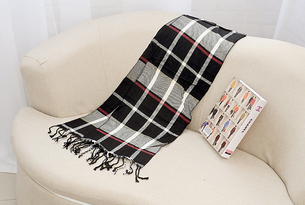 Wholesale plaid cashmere scarf