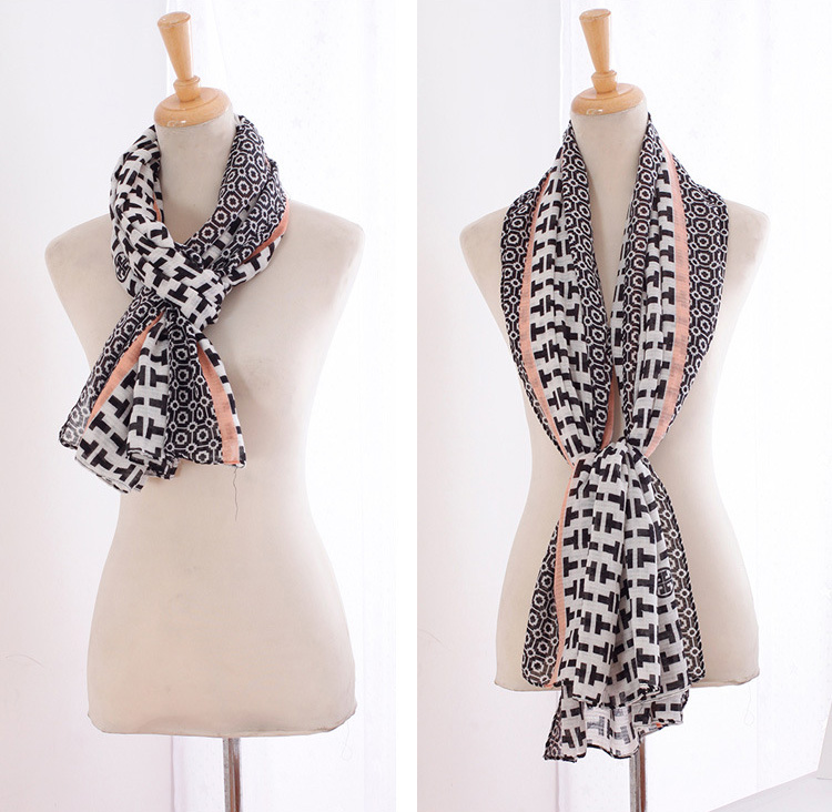 Wholesale plaid scarf for women