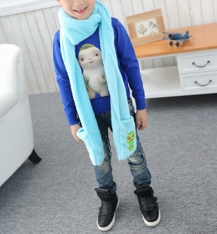 Wholesale kids pocket knitted scarf
